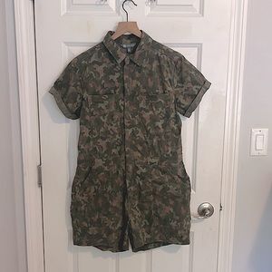 Title Nine Rosie Utility Short Romper - Wailea Camo